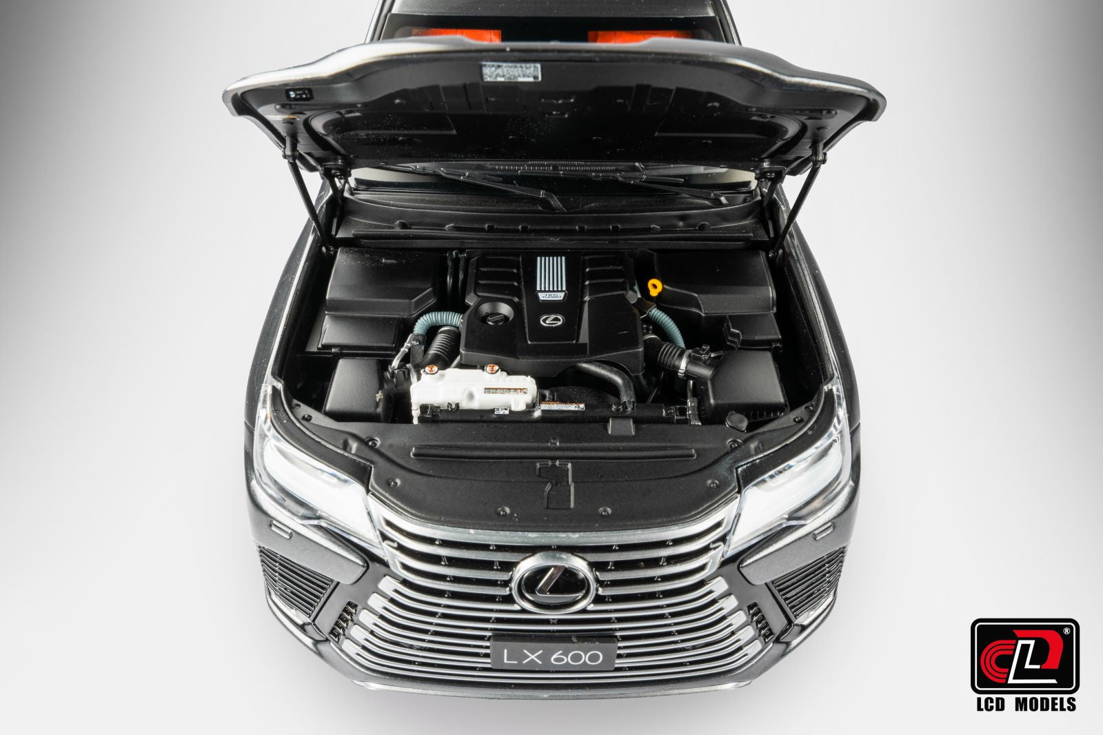 Lexus Cast LCD 1:18 Lexus LX600 (Grey) – Horizon Diecast