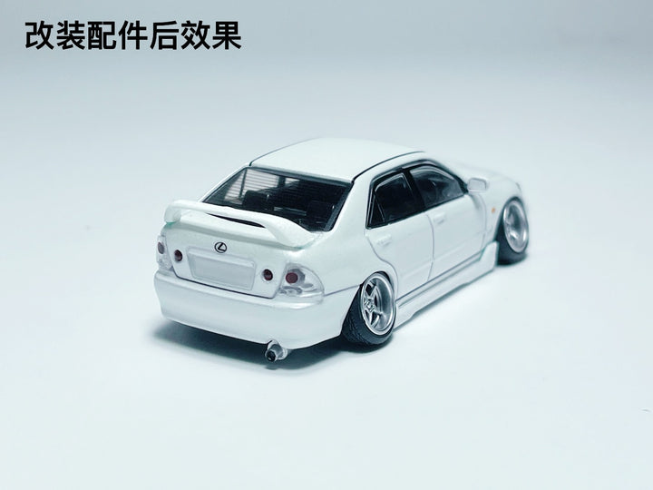 Fine works64 1:64 Lexus IS200 white