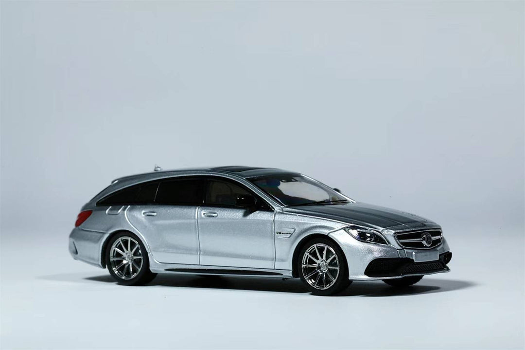 King Model 1:64 Mercedes CLS 63 AMG Shooting Break CLS X218 (3 Colours)