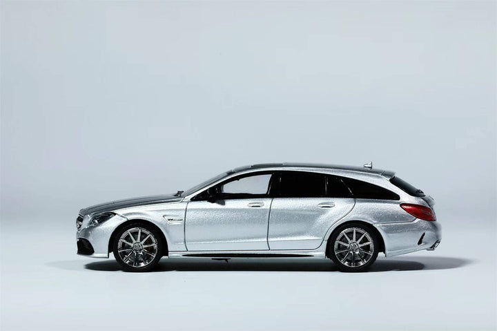 King Model 1:64 Mercedes CLS 63 AMG Shooting Break CLS X218 (3 Colours)