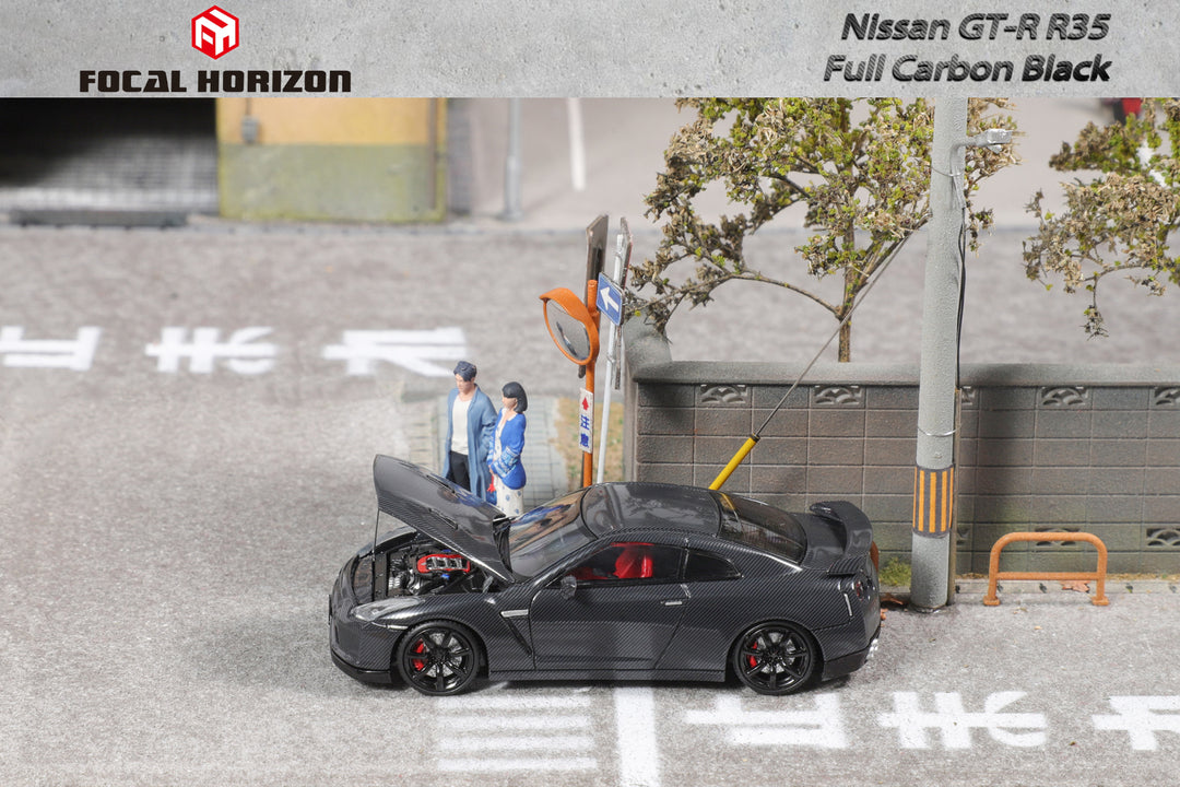 [Preorder] Focal Horizon 1:64 Nissan GTR R35 Black Carbon