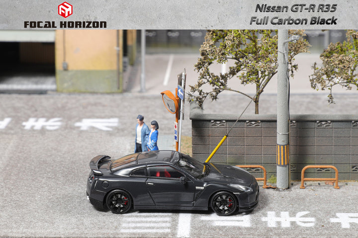 [Preorder] Focal Horizon 1:64 Nissan GTR R35 Black Carbon