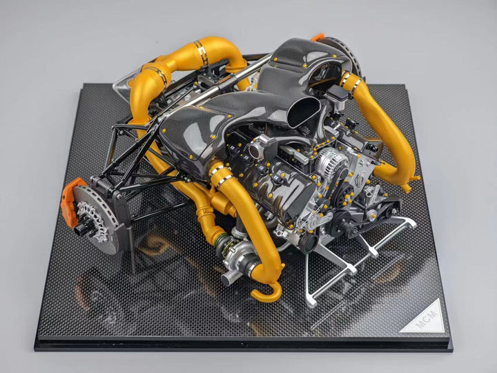 TopArt Collection 1:6 Koenigsegg One:1 Engine