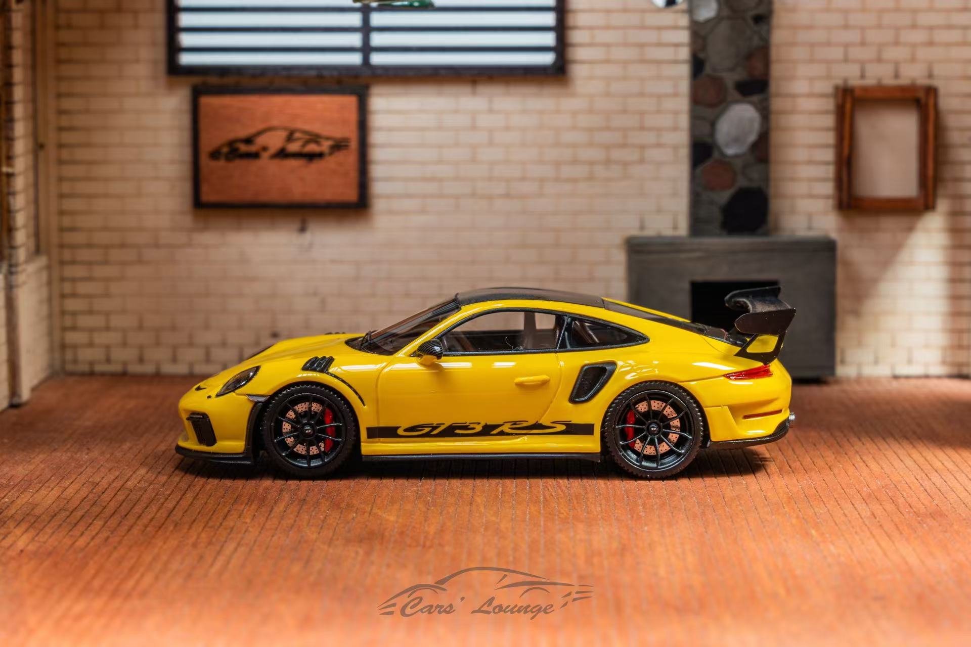 Car's Lounge 1:64 Porsche 911 GT3 RS (991.2) Resin Model (4