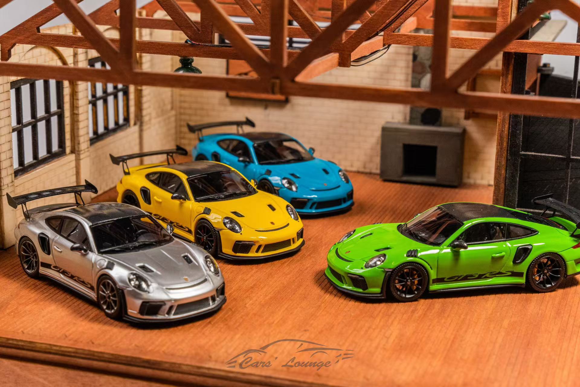 Car's Lounge 1:64 Porsche 911 GT3 RS (991.2) Resin Model (4