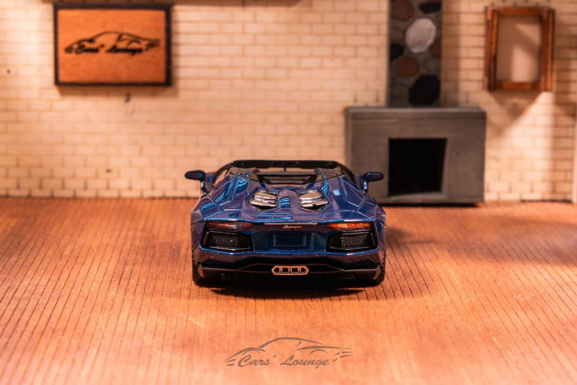 Preorder] Car's Lounge 1:64 Aventador Roadster (LP-700