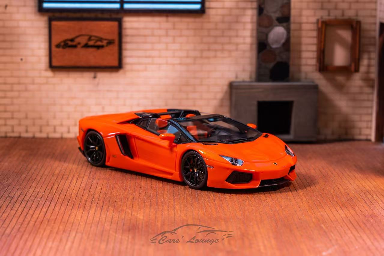 cars lounge 1/64　ランボルギーニ アヴェンタドール ロードスター Preorder] Car's Lounge 1:64 Aventador Roadster (LP-700