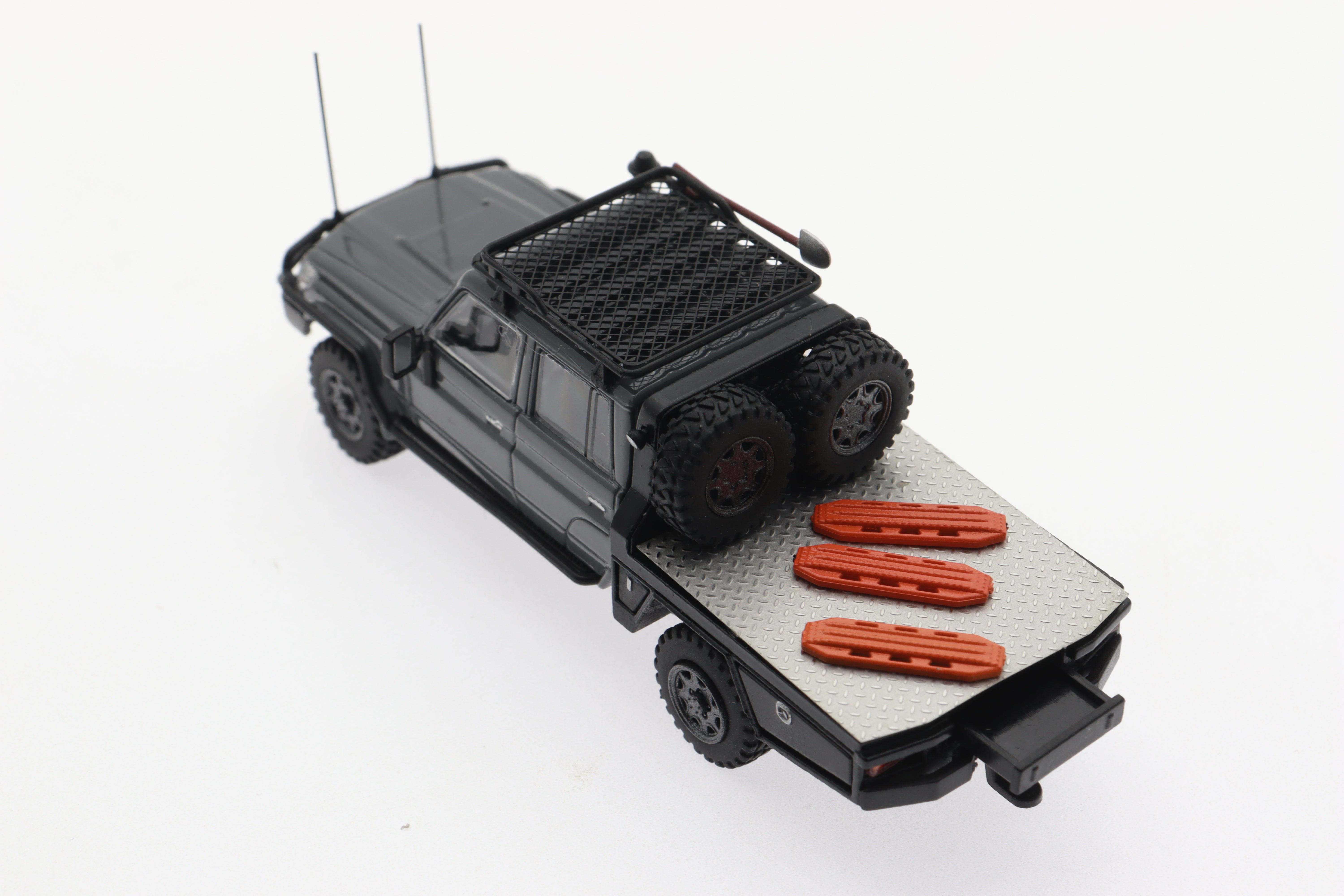 Autobots Models 1:64 Toyota Land Cruiser 79 Pickup 4x4 – Horizon