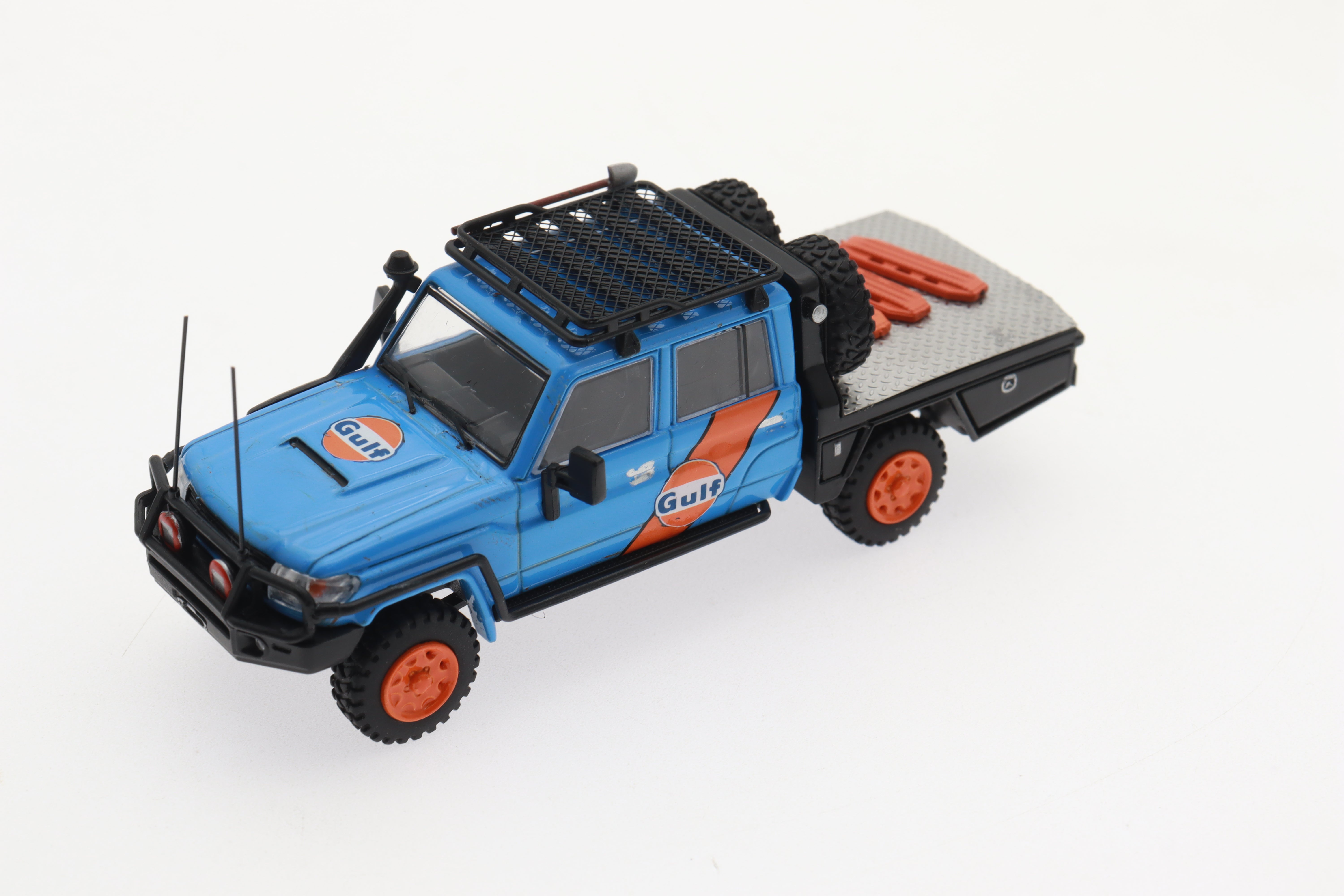 1/43 ブルム社R66 アウトアビオコストルツィオーネ 815 Autobots Models 1:64 Toyota Land Cruiser 79 Pickup 4x4 – Horizon