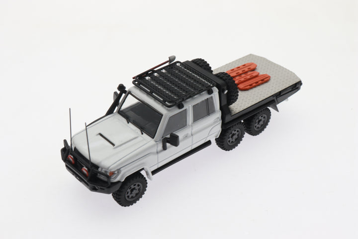 [Preorder] Autobots Models 1:64 Toyota Land Cruiser 79 Pickup 6x6