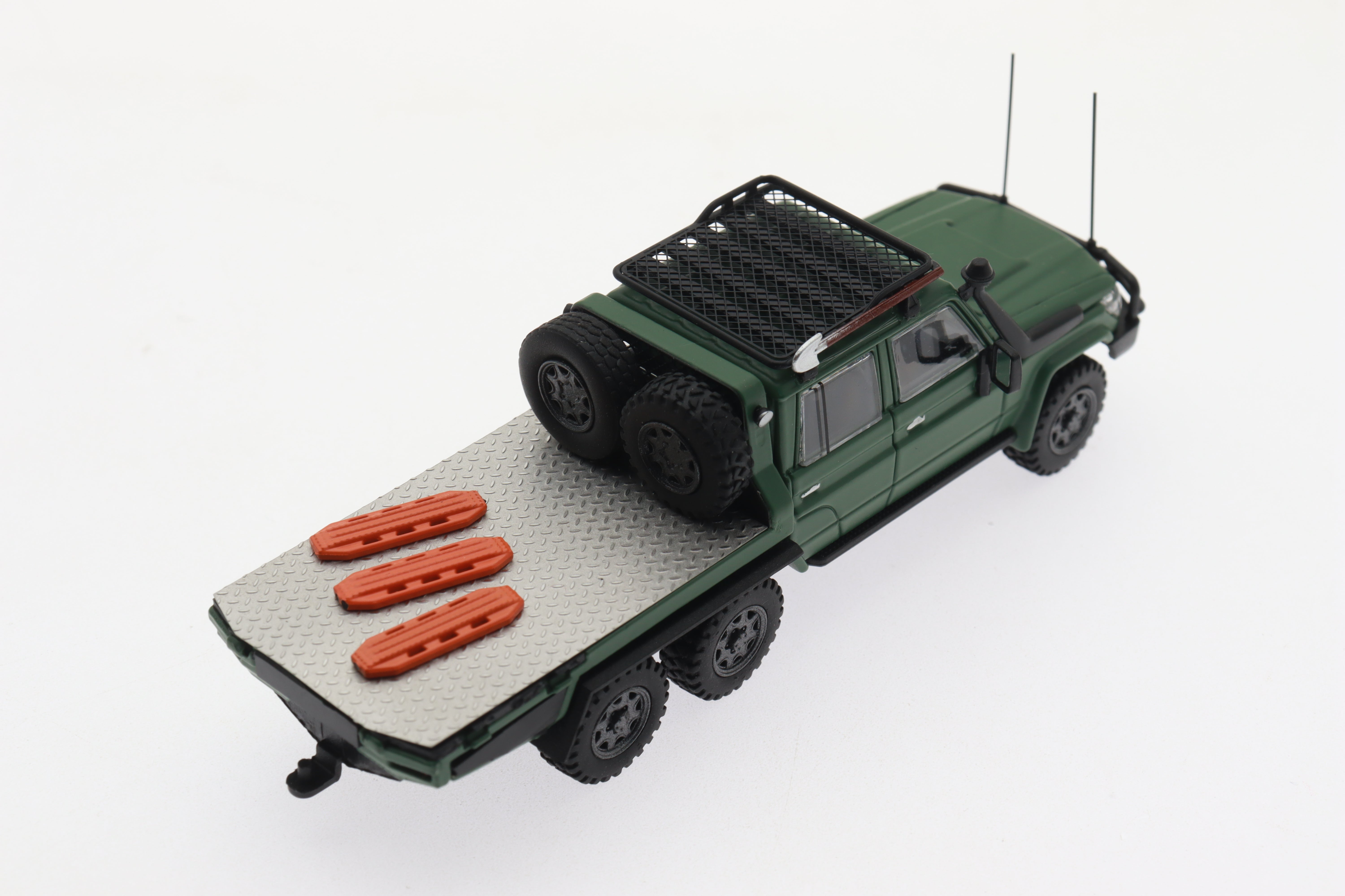 Autobots Models 1:64 Toyota Land Cruiser 79 Pickup 6x6 – Horizon