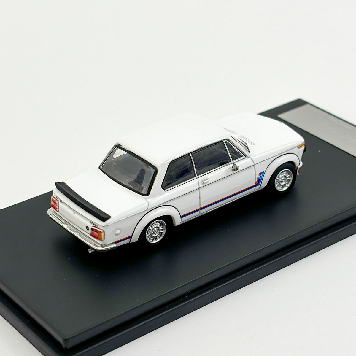 YS Model 1:64 BMW 2002 turbo – Horizon Diecast