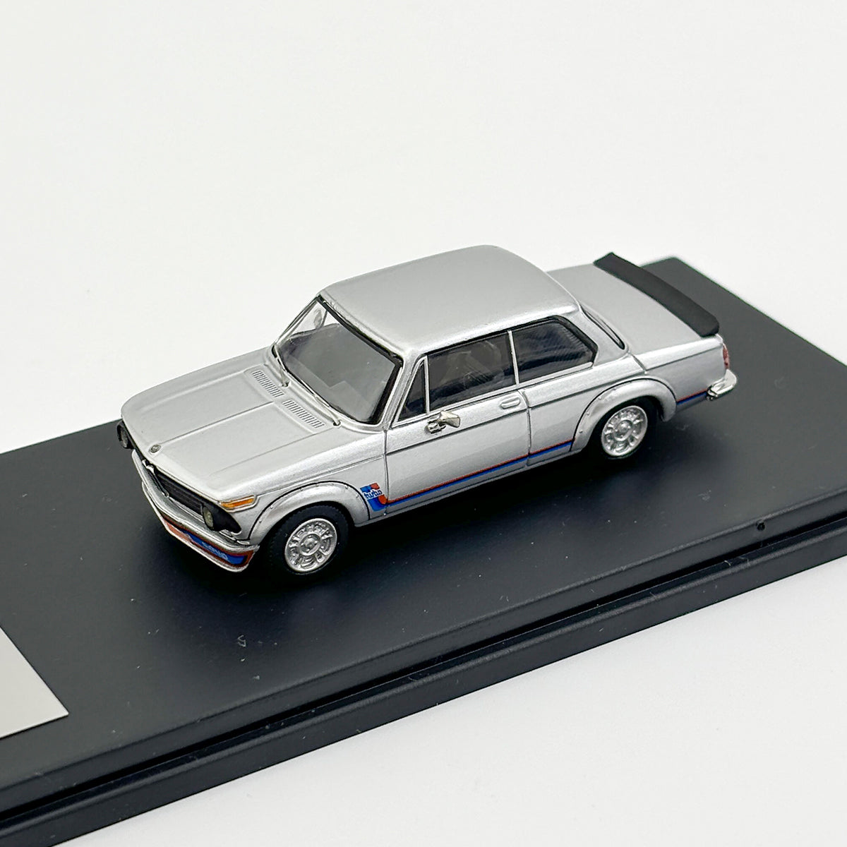 YS Model 1:64 BMW 2002 turbo – Horizon Diecast