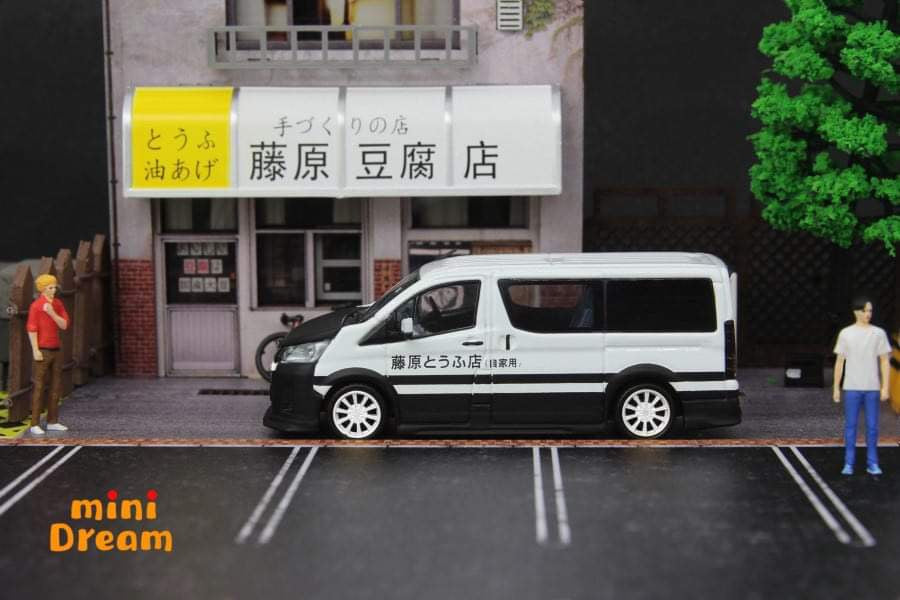 [Preorder] miniDREAM 1:64 Toyota Hiace H300 Fujiwara Livery