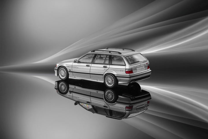 [Preorder] Mortal 1:64 BMW E36 3 Series Touring Alpina B8 (Silver / Blue)