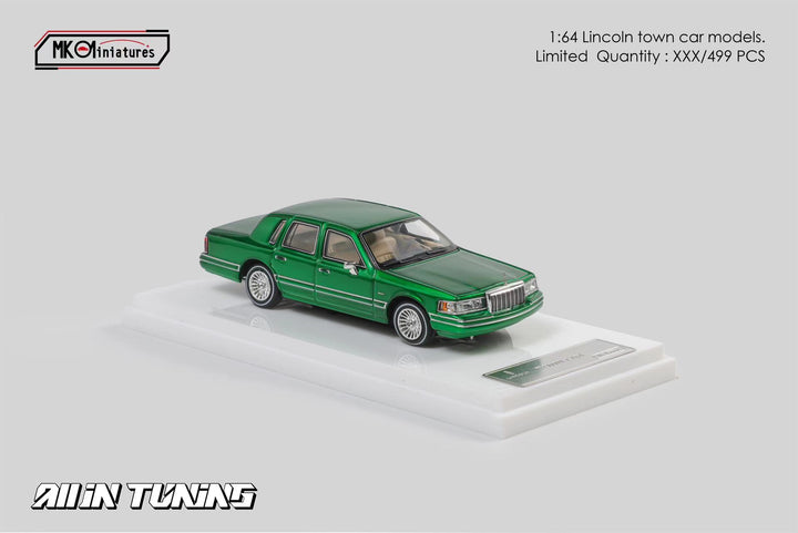 [Preorder] MK Miniatures 1:64 Lincoln Town Car Green