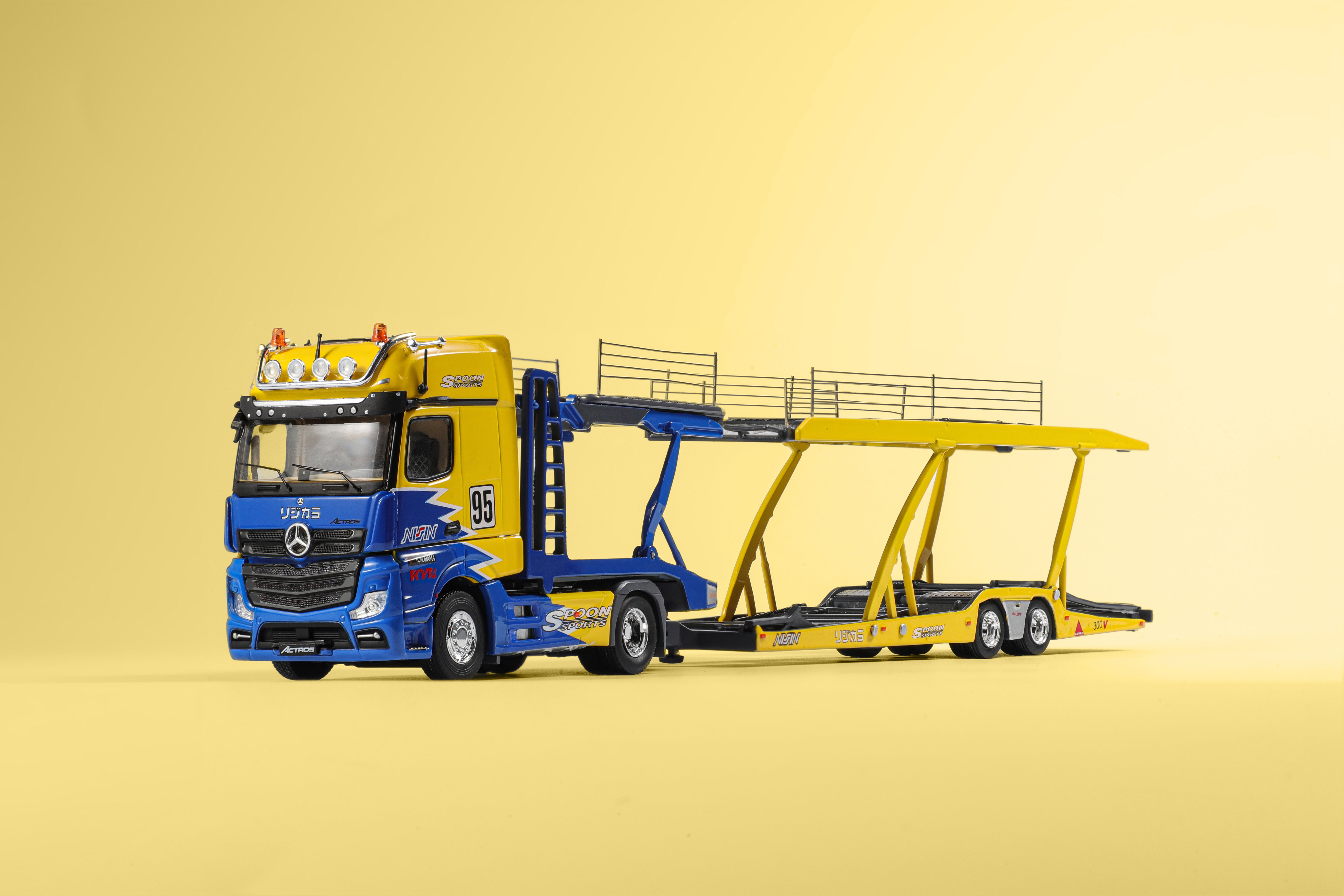 GCD Shadow Pro 1:64 Mercedes-Benz Actros Truck Spoon Livery