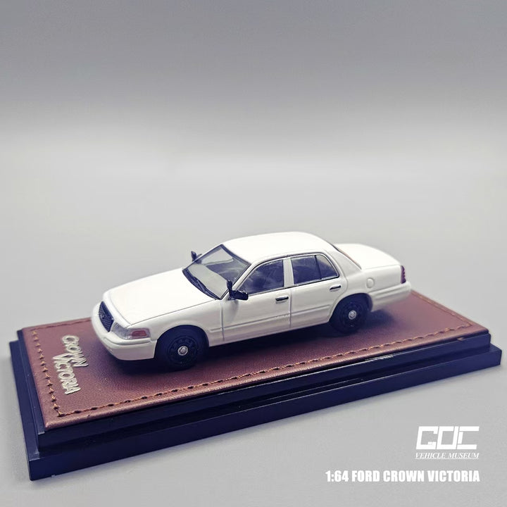 [Preorder] GOC 1:64 Ford Crown Victoria White