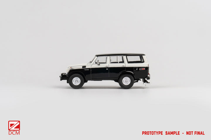 [Preorder] DCM 1:64 Toyota Land Cruiser FJ55 (4 Colors)