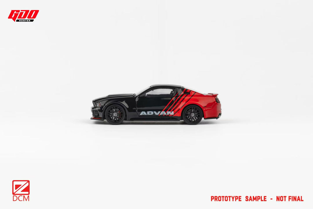 [Preorder] GDO Hunter x DCM Ford Mustang 2014 (2 Colors)