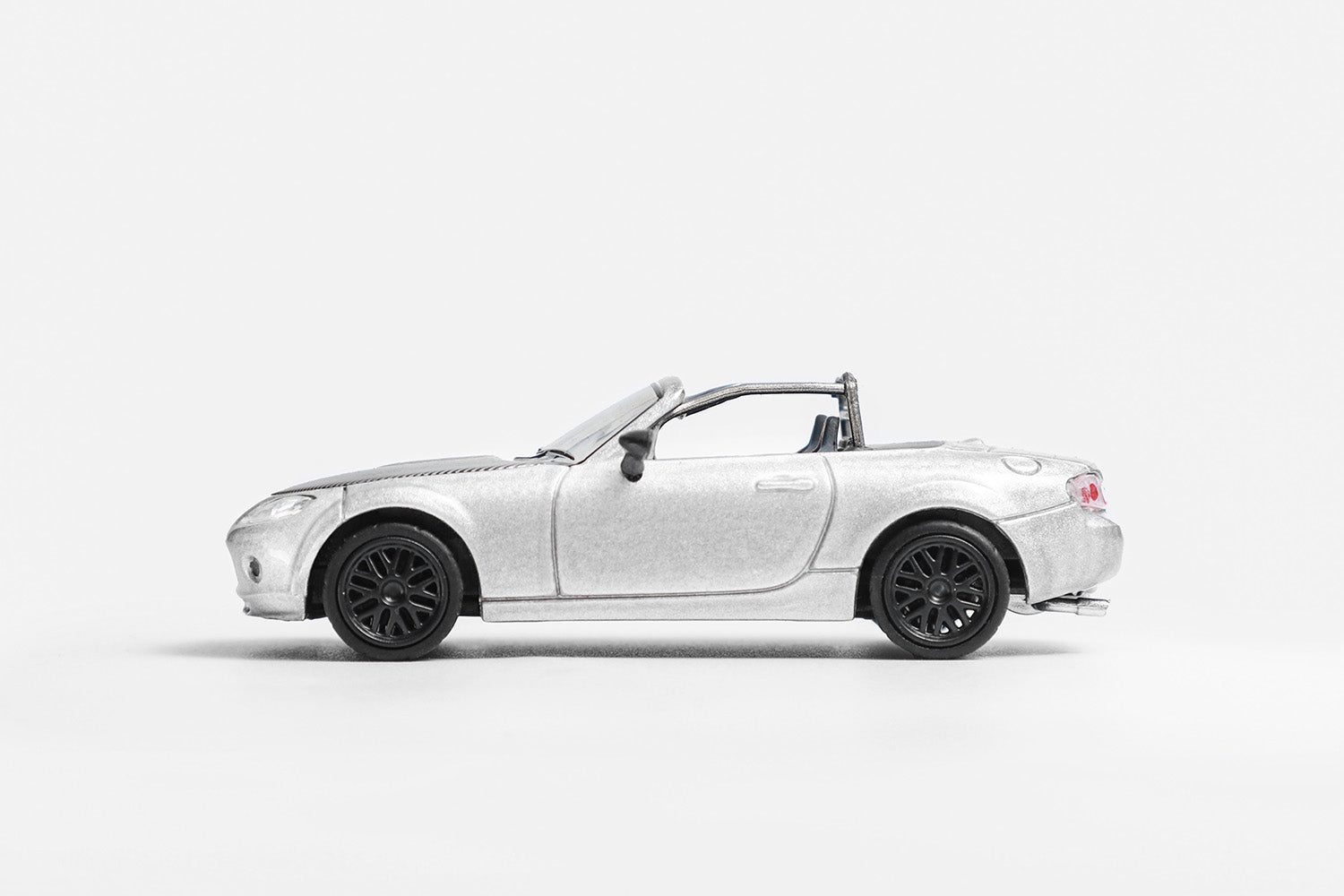 DCT 1:64 Mazda MX-5 Racing Livery (5 Colors) – Horizon Diecast