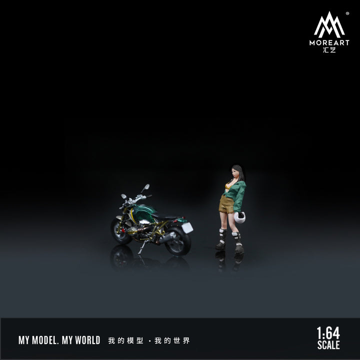 [Preorder] MoreArt 1:64 BMW R nineT GREEN MOTORCYCLE PRETTY WOMAN