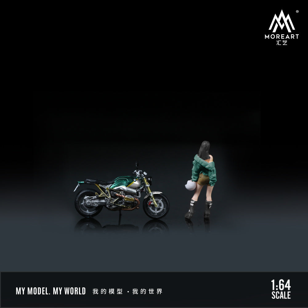 [Preorder] MoreArt 1:64 BMW R nineT GREEN MOTORCYCLE PRETTY WOMAN