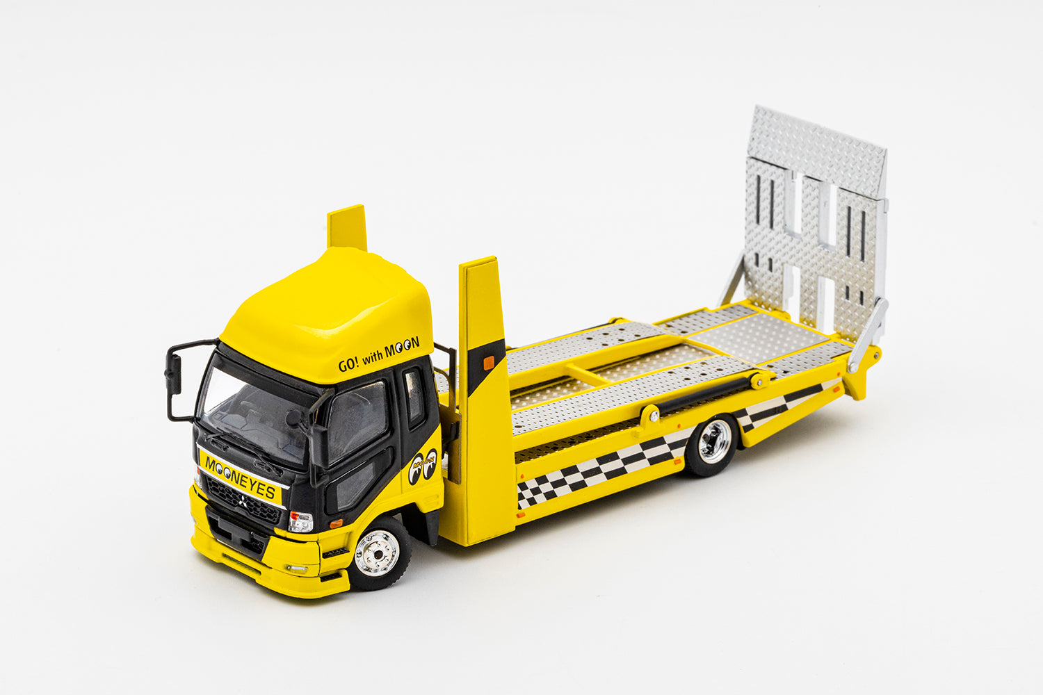 GCD 1:64 Mitsubishi Fuso Truck (2 Colors) – Horizon Diecast