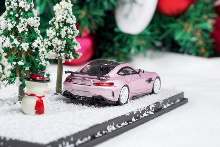 [Preorder] Fine works64 1:64 Mercedes-Benz AMG GTR Metallic Pink Christmas