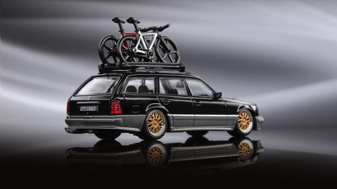 [Preorder] Mortal 1:64 Mercedes-Benz S124 Wagon Black / Green (4 Versions)