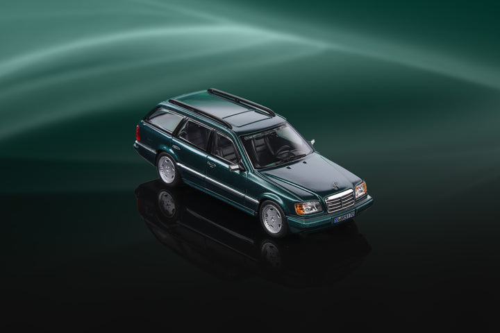 [Preorder] Mortal 1:64 Mercedes-Benz S124 Wagon Black / Green (4 Versions)