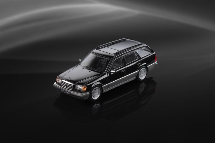 [Preorder] Mortal 1:64 Mercedes-Benz S124 Wagon Black / Green (4 Versions)