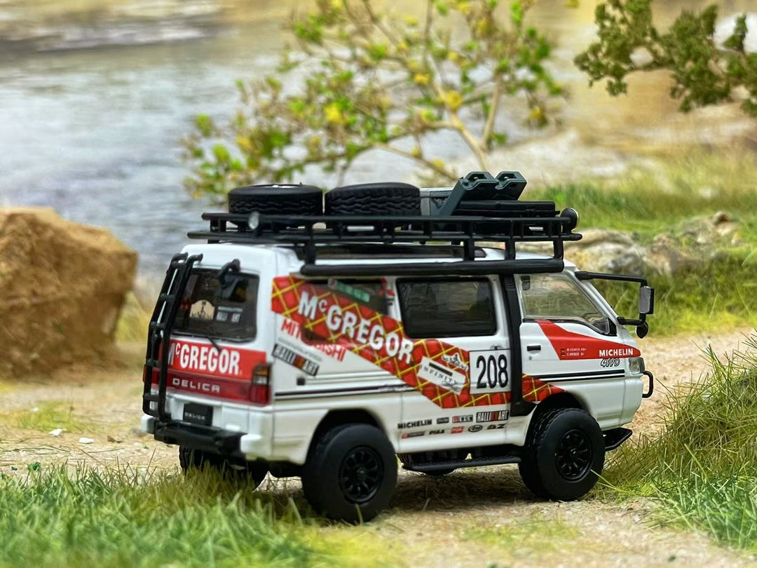 [Preorder] Autobots Models 1:64 Mitsubishi Delica (4 Colors)