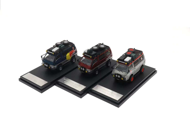 Autobots Models 1:64 Mitsubishi Delica 4x4 Off-Road Version (3 Colors)