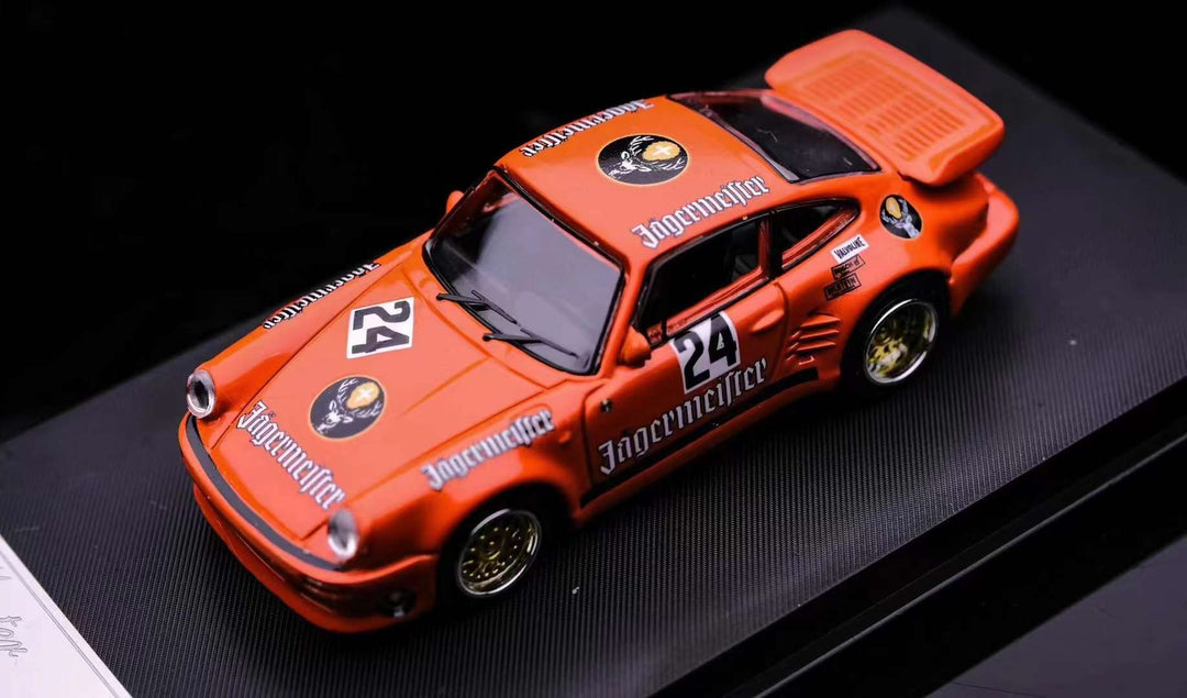 Master 1:64 Porsche 911 (930) Turbo Jagermeister