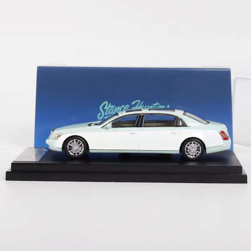 Stance Hunters 1:64 Maybach 62 Tiffany Blue + White