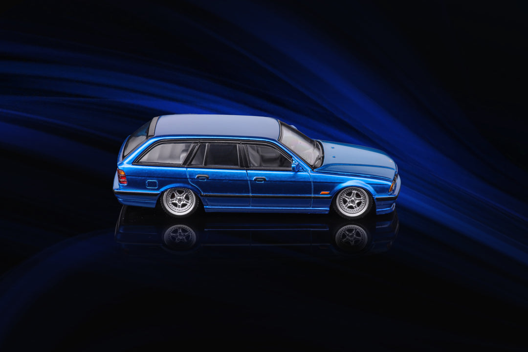 [Preorder] Mortal 1:64 BMW E34 Touring Opening Hood (4 Colors)