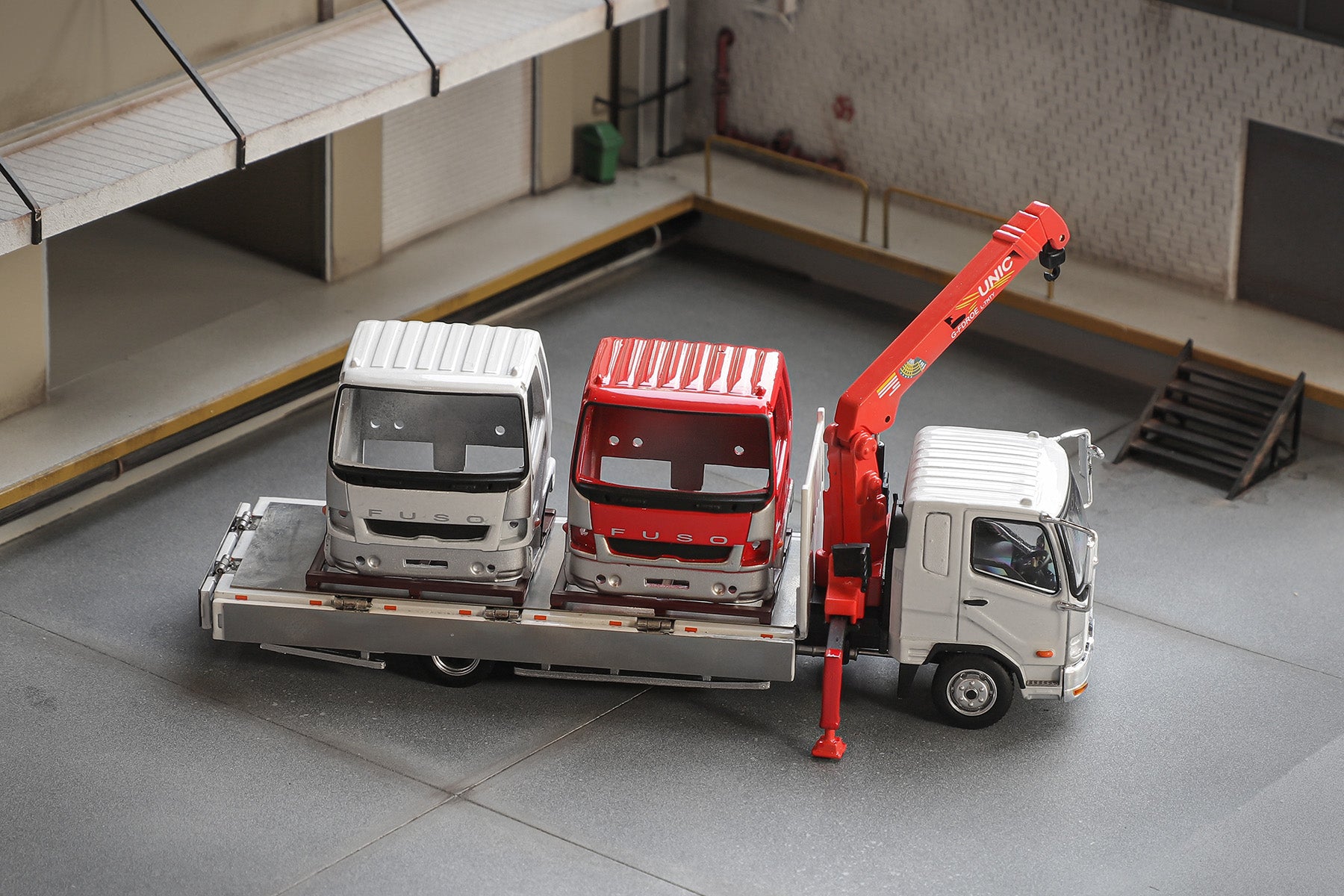 GCD 1:64 Mitsubishi Fuso Boom Truck (4 Colours) – Horizon Diecast