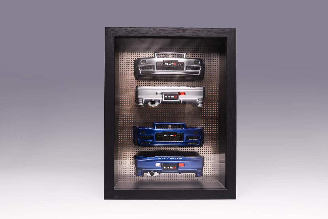 MOTORHELIX 1:18 Nissan Skyline GTR R34 2024 HEC Bumper Display Frame