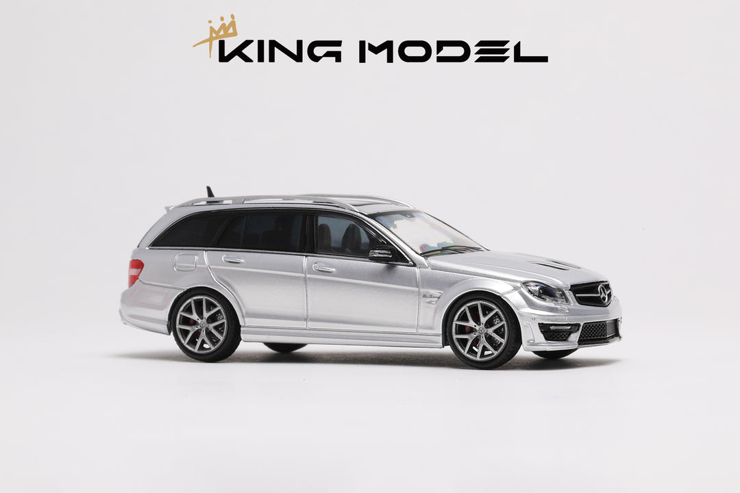 [Preorder] King Model 1:64 Mercedes-Benz C63 AMG Travel Version W204 (2 Colours)