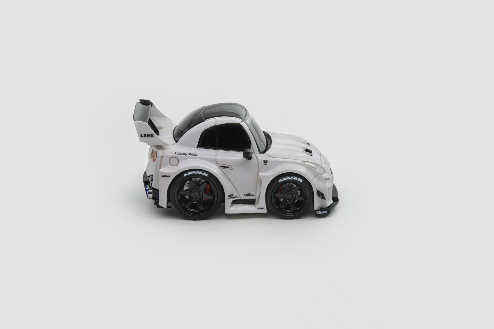 KR Studio 1:64 Nissan GTR R35 (4 Colours) – Horizon Diecast