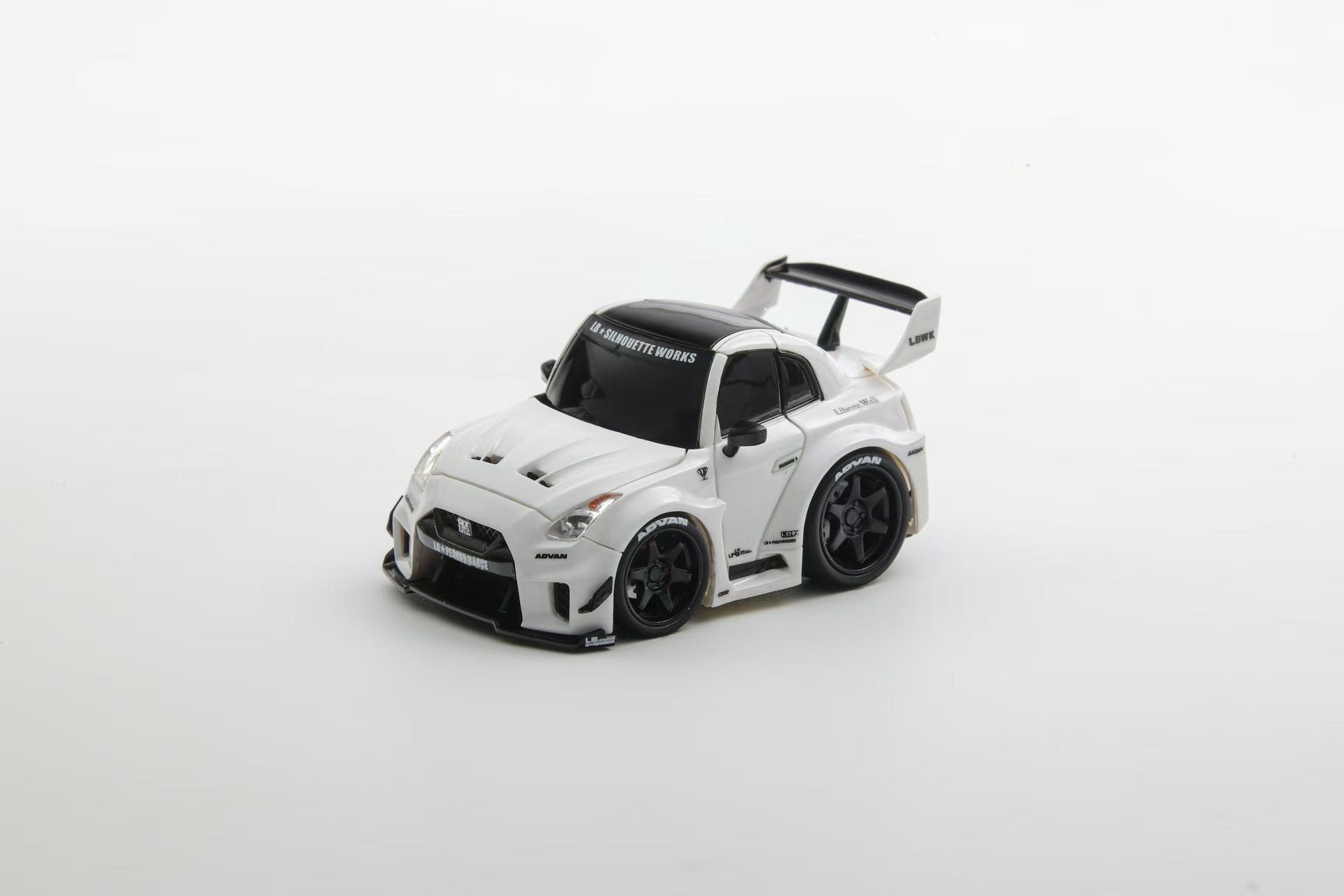 KR Studio 1:64 Nissan GTR R35 (4 Colours) – Horizon Diecast
