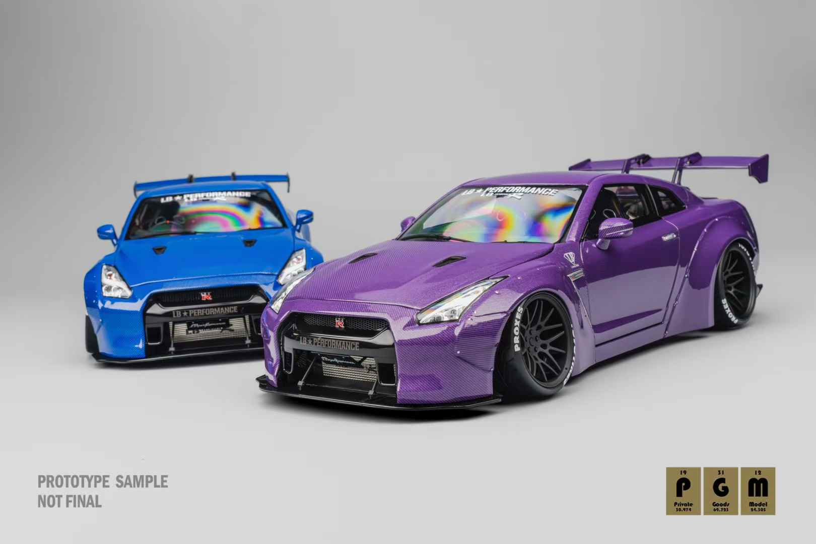 PGM 1:18 LB-WORKS NISSAN GT-R R35 Fully Openable (2 Colours