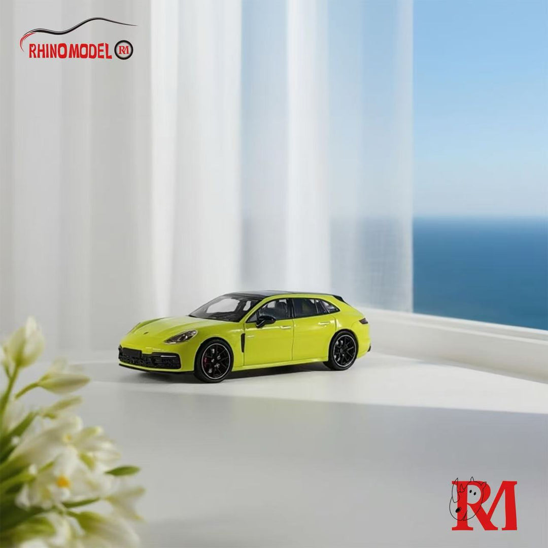 Rhino Model 1:64 Porsche Panamera Travel Version Diecast Model (3 Colors)