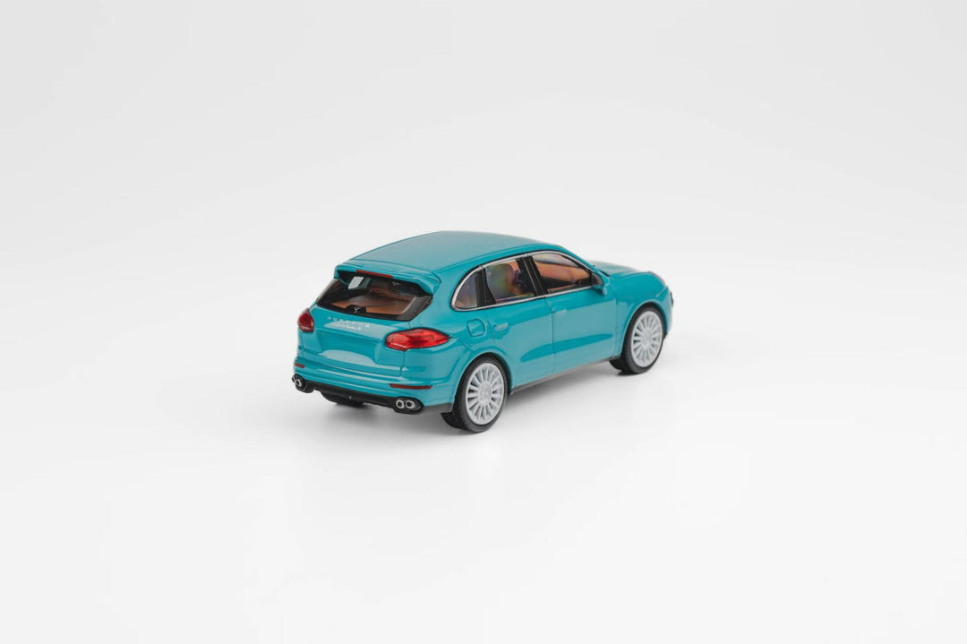 [Preorder] DM Model 1:64 Porsche Cayenne Turbos 2014 (5 Colors)