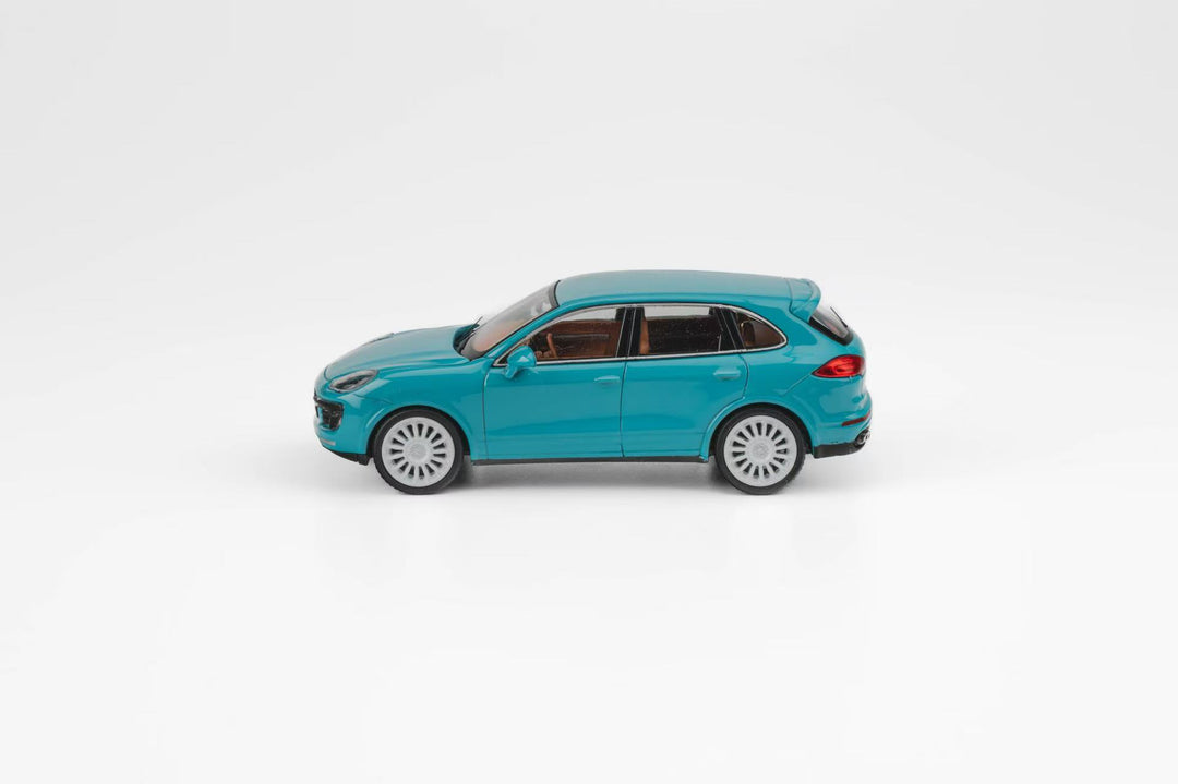 [Preorder] DM Model 1:64 Porsche Cayenne Turbos 2014 (5 Colors)