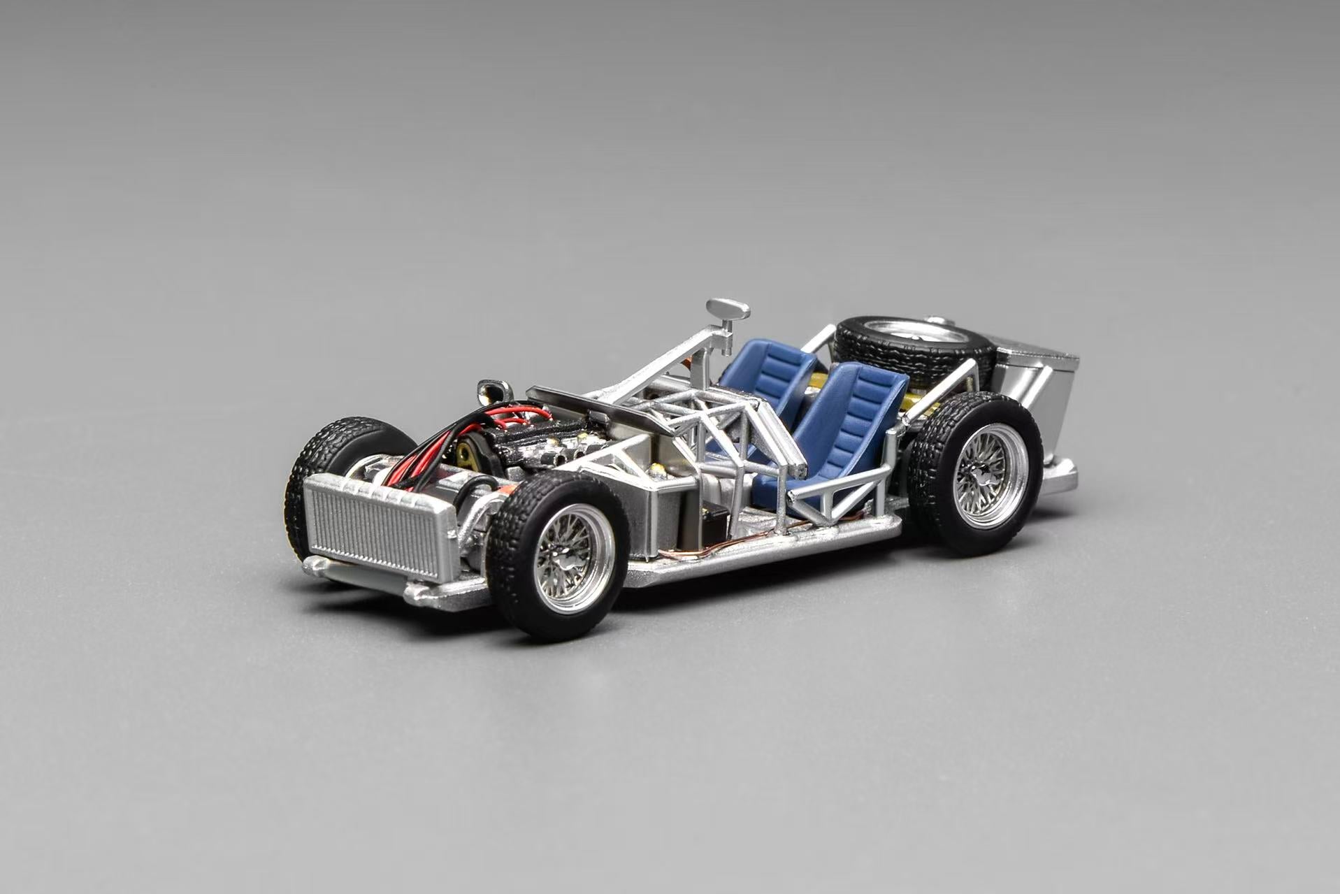 Preorder] MOTORHELIX 1:64 Maserati Spaceframe w/ Engine I/M63701