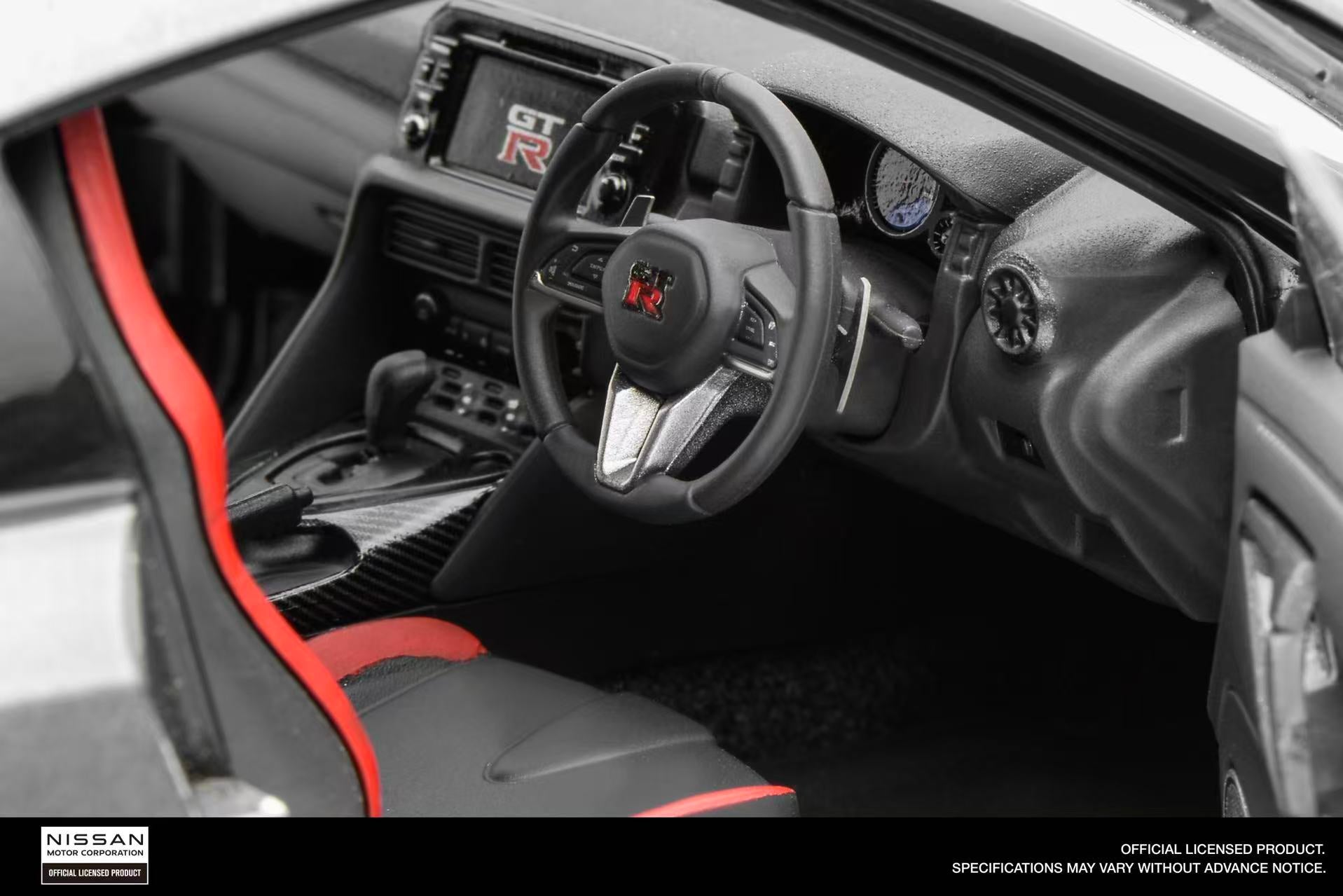 Motorhelix 1:18 Nissan GT-R (R35) Track Edition Engineered by