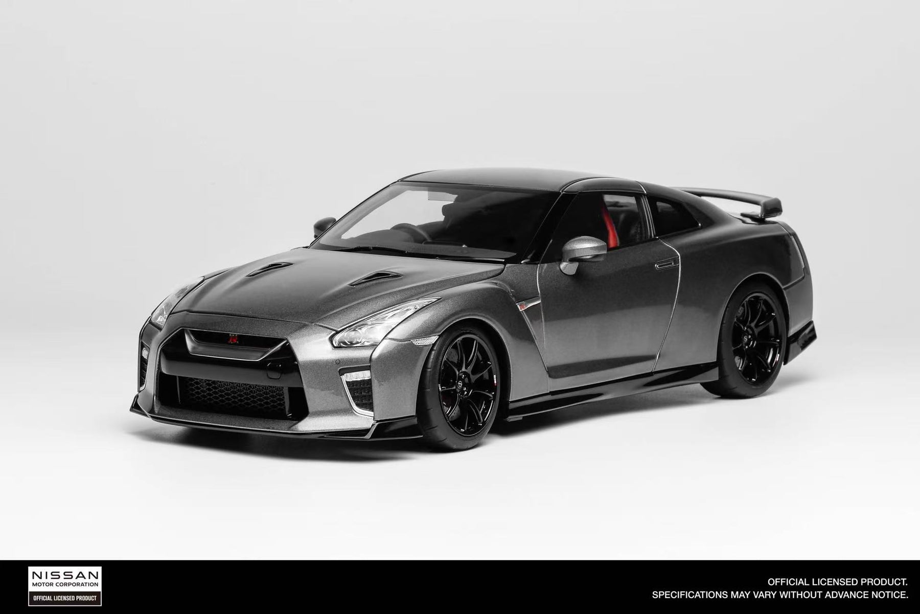 Motorhelix 1:18 Nissan GT-R (R35) Track Edition Engineered by
