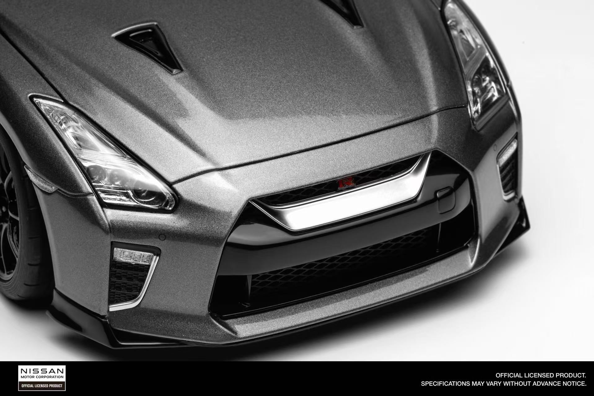モーターヘリックス GT-R R35 トラックエディション　シルバー　1/18 Motorhelix 1:18 Nissan GT-R (R35) Track Edition Engineered by